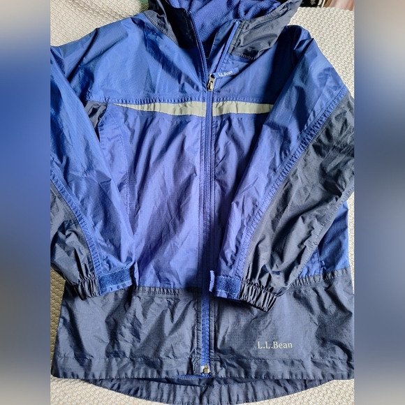 L.L. Bean Kids Navy and Blue Raincoat - Picture 10 of 11